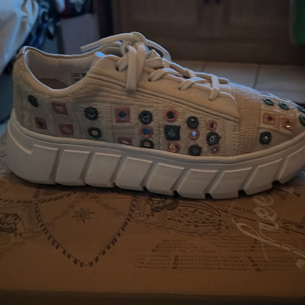 Free People Catch Me If You Can Crochet Sneaker in Mirrors SZ 8 (38)  NEW - Picture 2 of 10